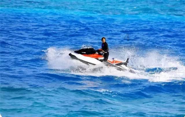 ﻿年味渐浓！糖画、剪纸、铝编…… 安徽供销年货大集上非遗“年货”受热捧